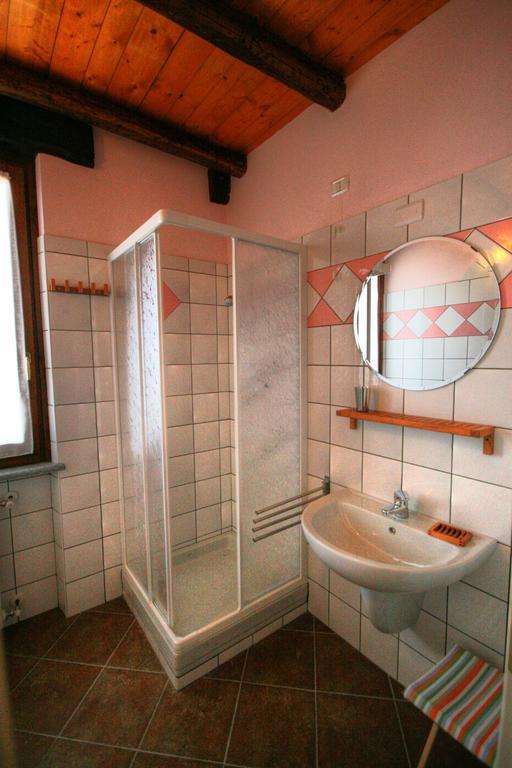 Azienda Agrituristica Alcastle Montabone Экстерьер фото